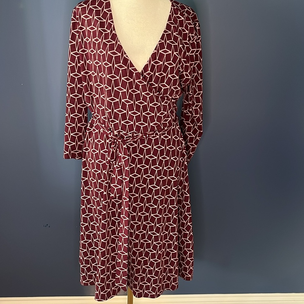 41 Hawthorn Burgundy Geometric Midi Dress